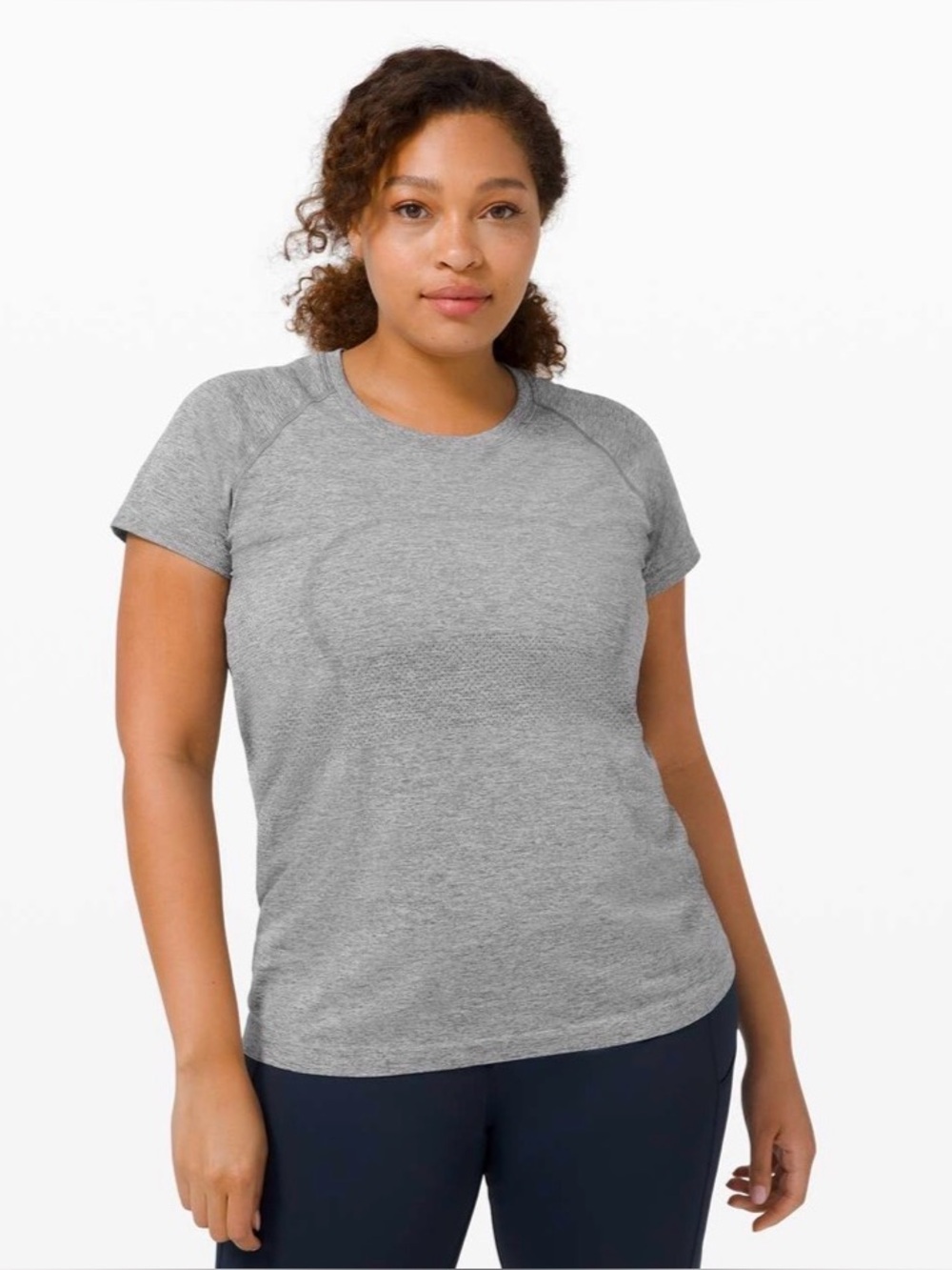 Lululemon Swiftly Tech Short Sleeve 2.0
Slate White gray W3DFNS size 6
